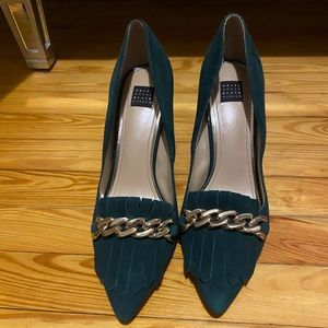 White House Black Market Women’s heels
